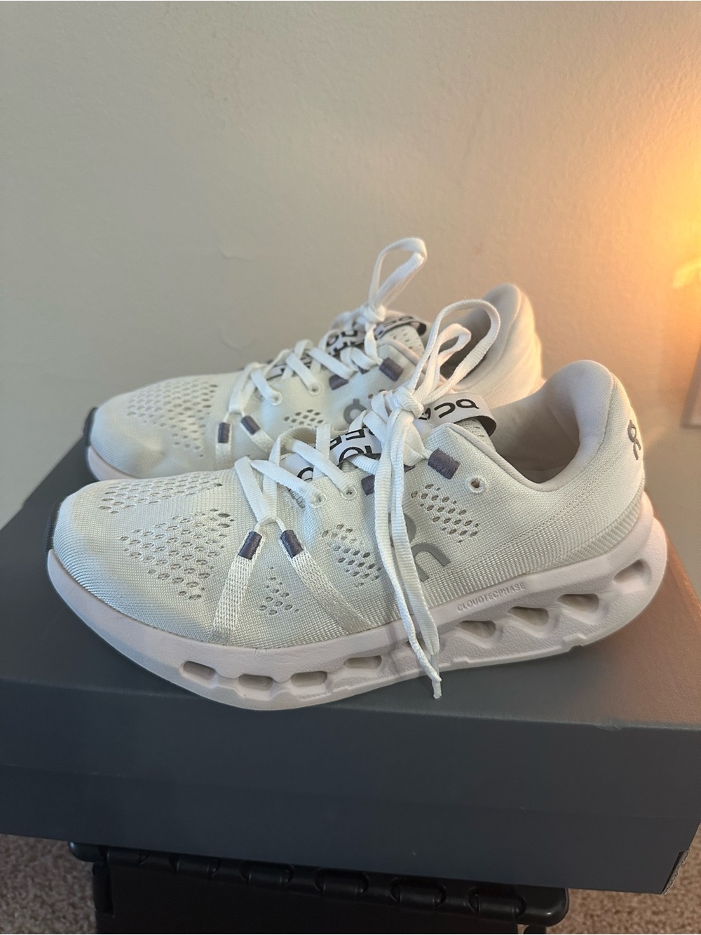 On Cloudsurfer, Women's White/Frost Athletic Running Shoes. Size 6